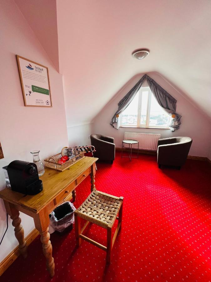 Dingle Marina Lodge Dış mekan fotoğraf